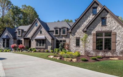 Home Design Featuring Stone Veneer