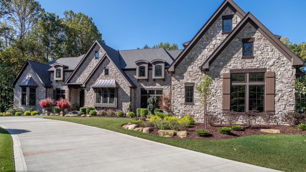 Country Rubble Profile example photo - Home fitted in Country Rubble across entire front of home